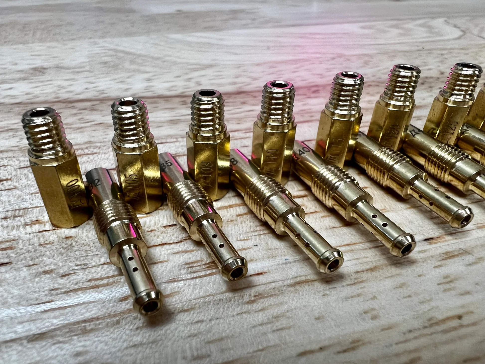 Kenali 3 Fungsi Main Jet dan Bedanya dengan Pilot Jet perbedaan main jet dan pilot jet - Moladin