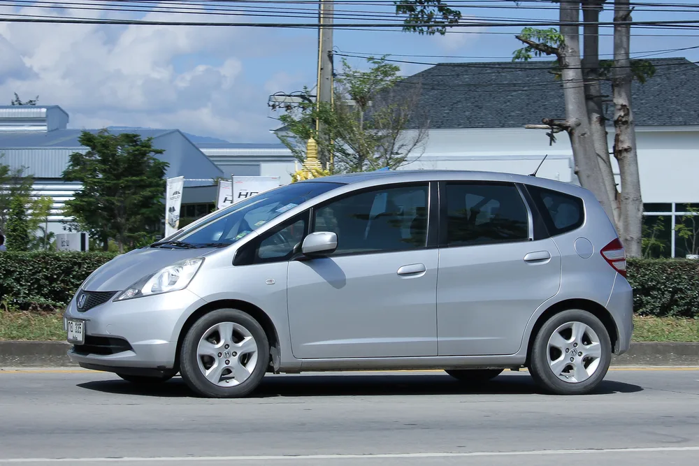 kekurangan mobil hatchback - Moladin