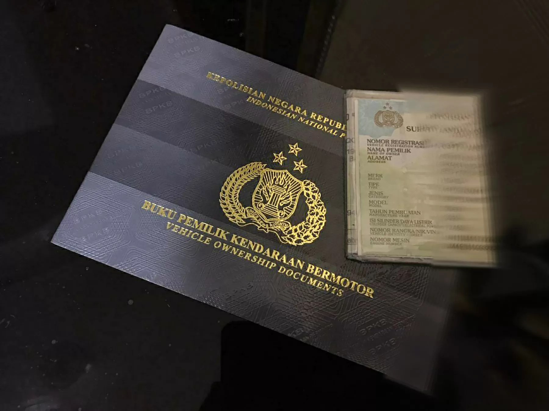 cara cek nomor rangka motor di BPKB - Moladin