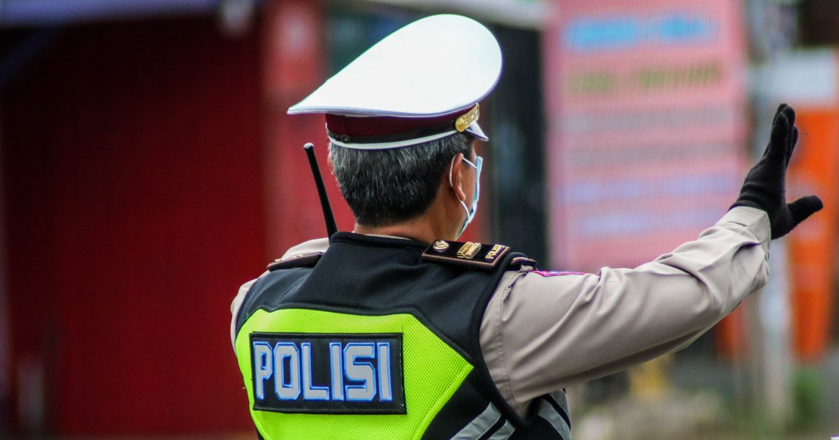 denda tilang tidak punya sim - Moladin