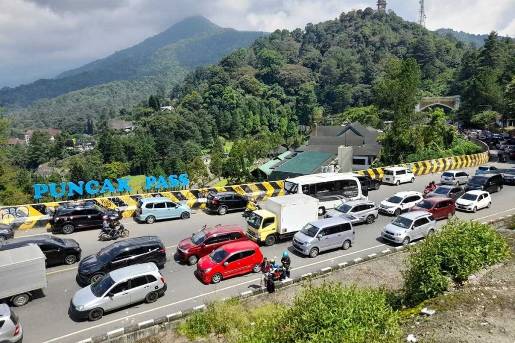 jalur alternatif puncak bogor - Moladin