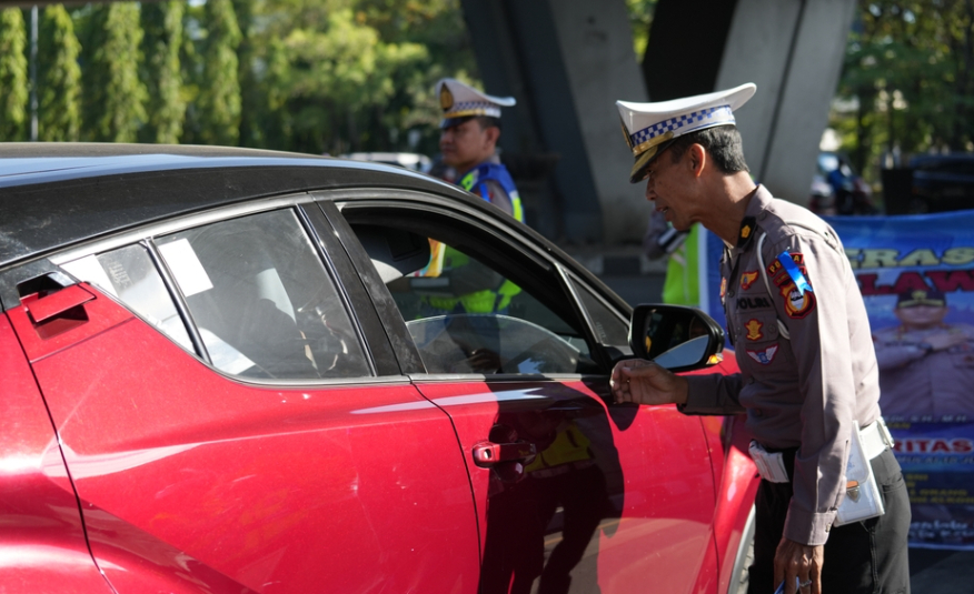 jenis pelanggaran lalu lintas - Moladin