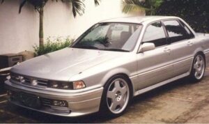 mitsubishi eterna mobil bekas murah dibawah 30 juta