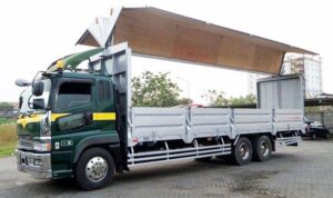 mobil angkutan barang truk wingbox