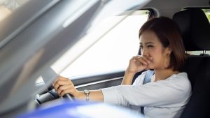 12 Penyebab Mobil Bau Bensin dan Cara Mengatasinya