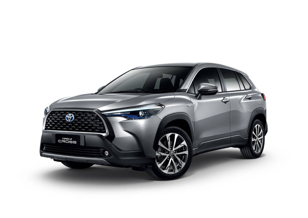 7 Pilihan Mobil dengan Suspensi Terbaik 2025 mobil dengan suspensi terbaik Toyota Corolla Cross - Moladin