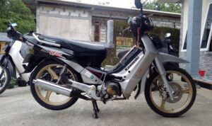 motor bebek kawasaki kaze vr