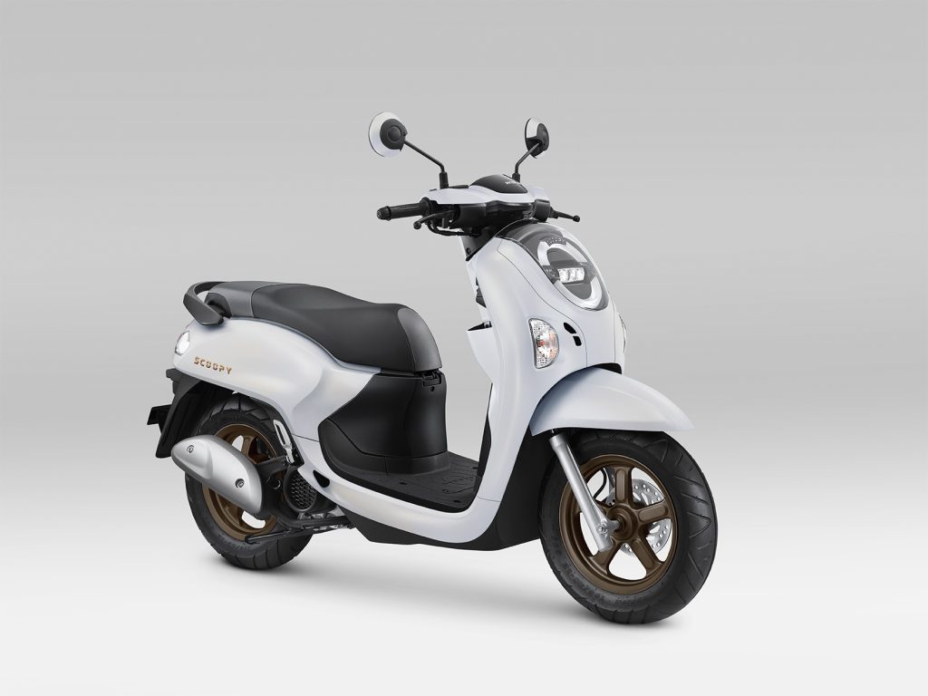 honda scoopy motor yang cocok untuk wanita - Moladin