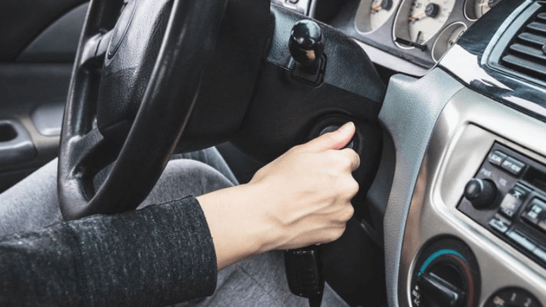 11 Penyebab Mobil Tidak Bisa Distarter Bunyi Tek-tek & Solusi penyebab Mobil tidak bisa distarter bunyi tek-tek - Moladin