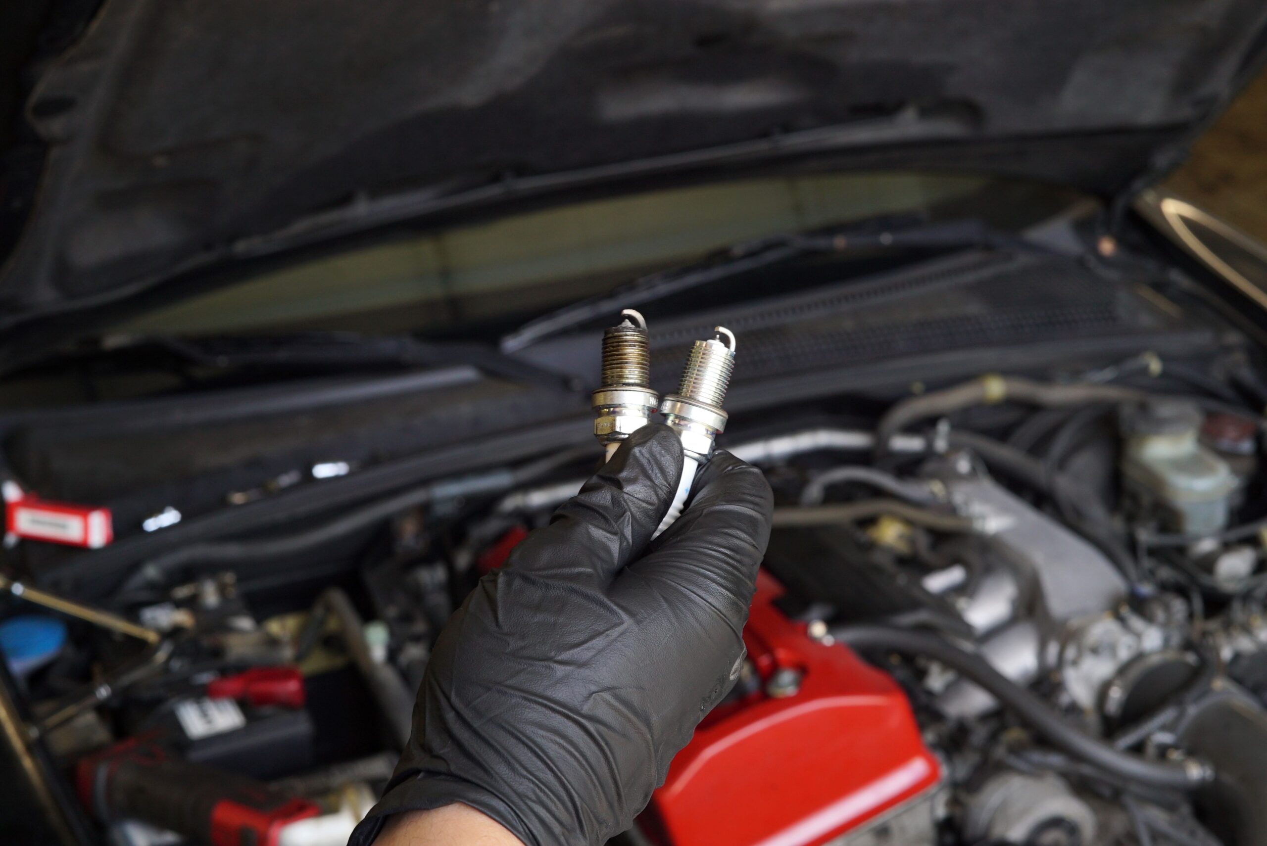 perbedaan busi iridium mobil dengan busi biasa - Moaldin