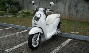 putih warna motor yang bagus