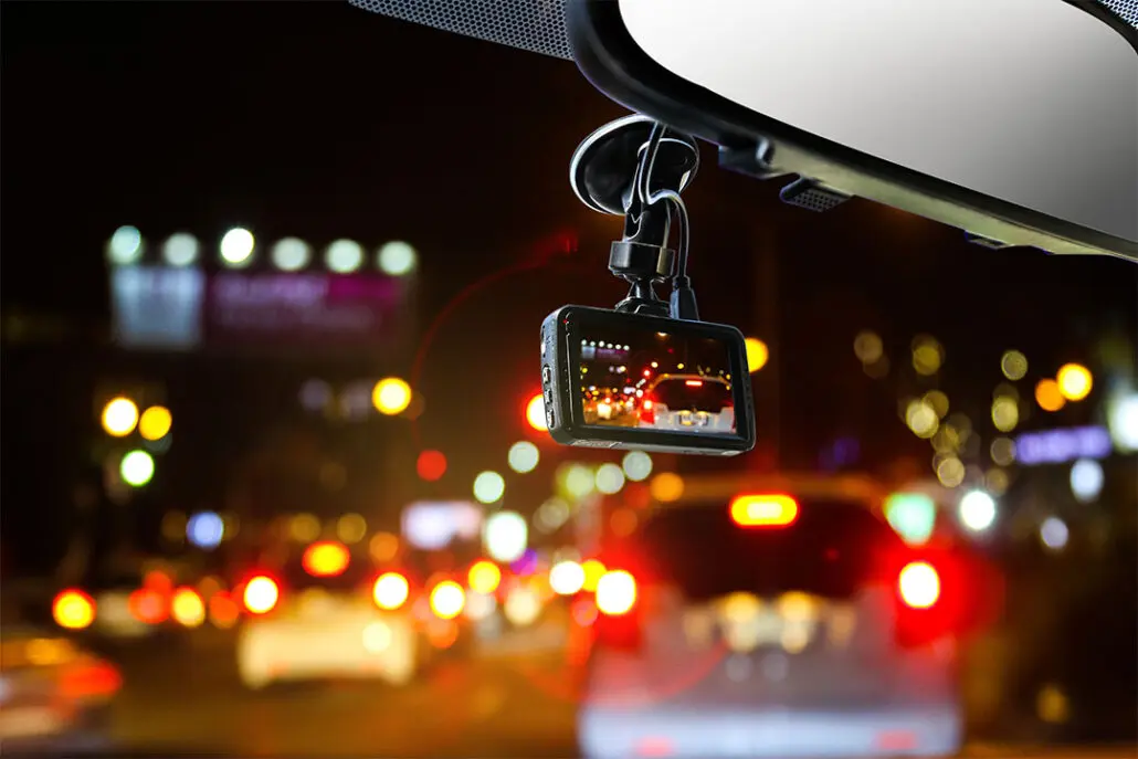 tips memlih dashcam mobil terbaik - Moladin
