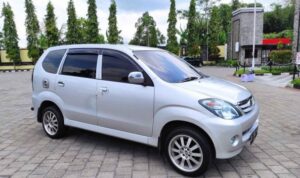 xenia 2004 mobil bekas 50 jutaan