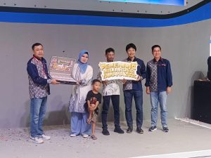 Keluarga Nelayan Pengguna Mio M3 Asal Poso Terima 1 Miliar Program Miliarder Yamaha