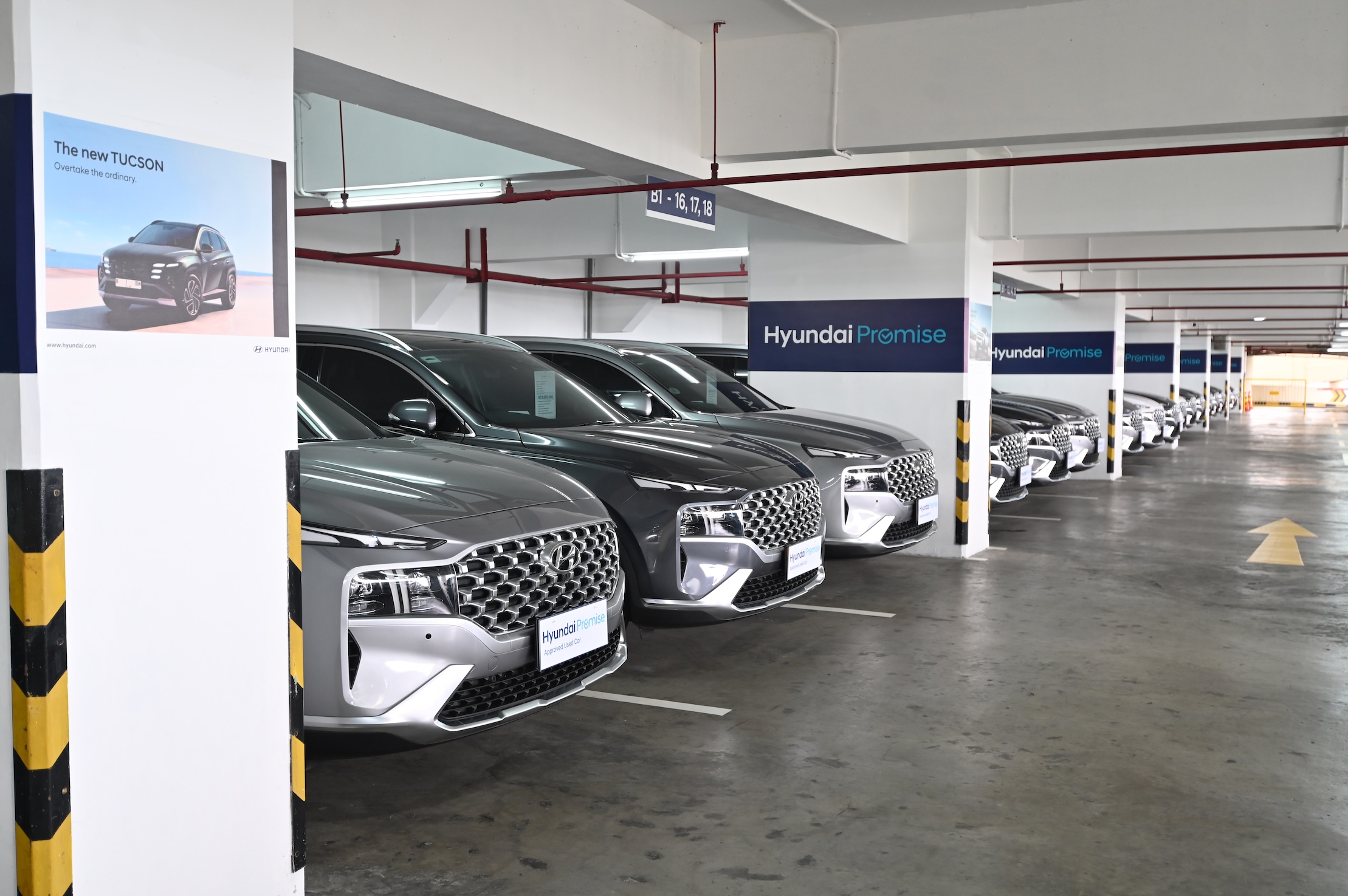 Begini Cara Tepat Beli Mobil Seken Hyundai 4 HSM Yard Car Display