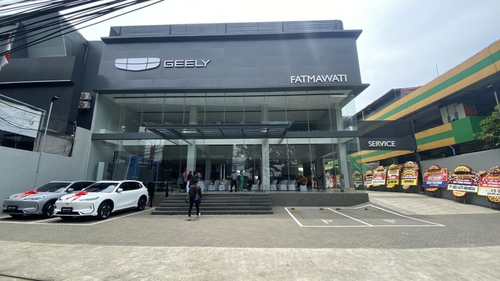 Dealer Geely Fatmawati Diresmikan