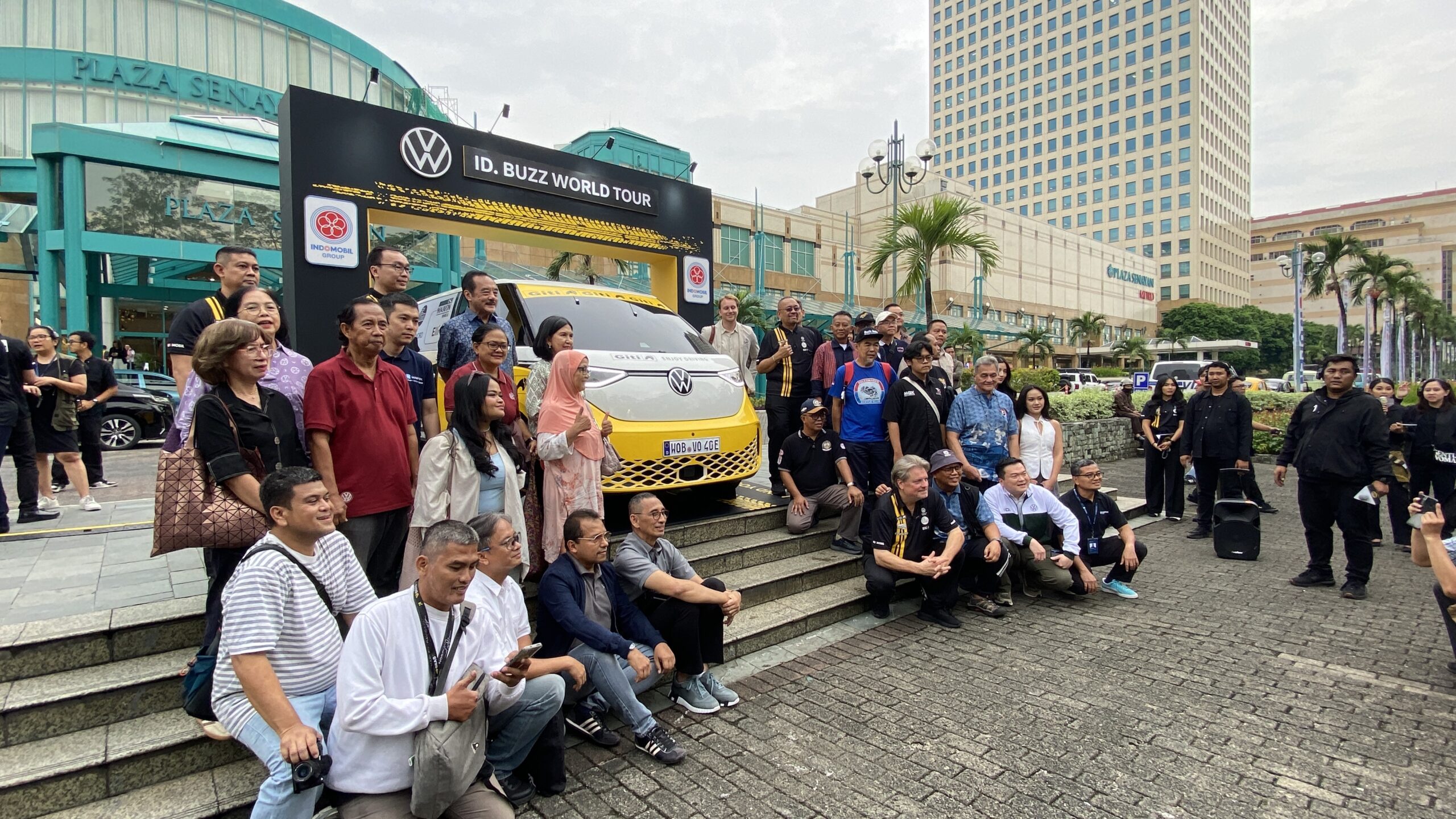 Volkswagen ID. BUZZ World Tour Menembus Lima Benua, Menyapa Jalanan Indonesia IMG 4368 scaled