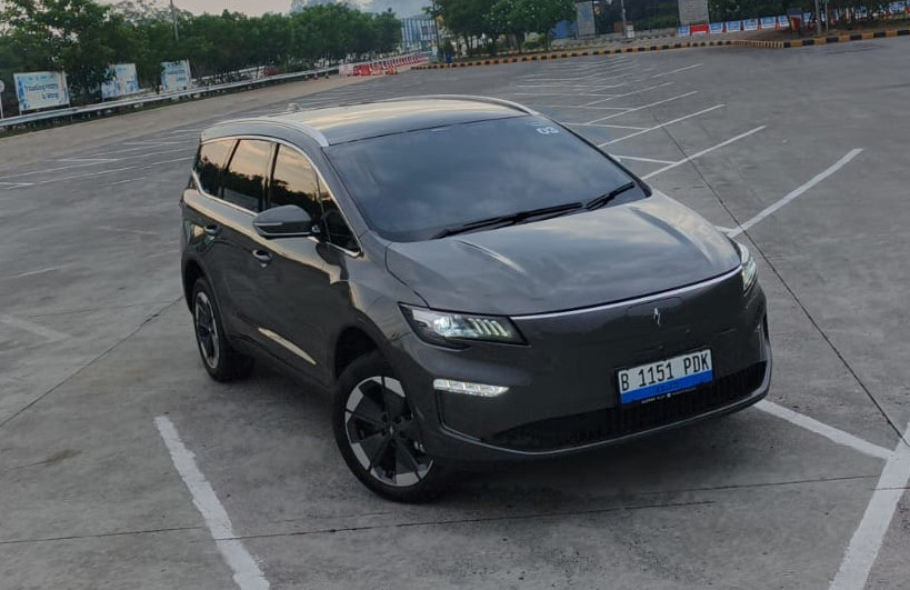 Tes Aletra L8 EV rute Jakarta - Yogyakarta