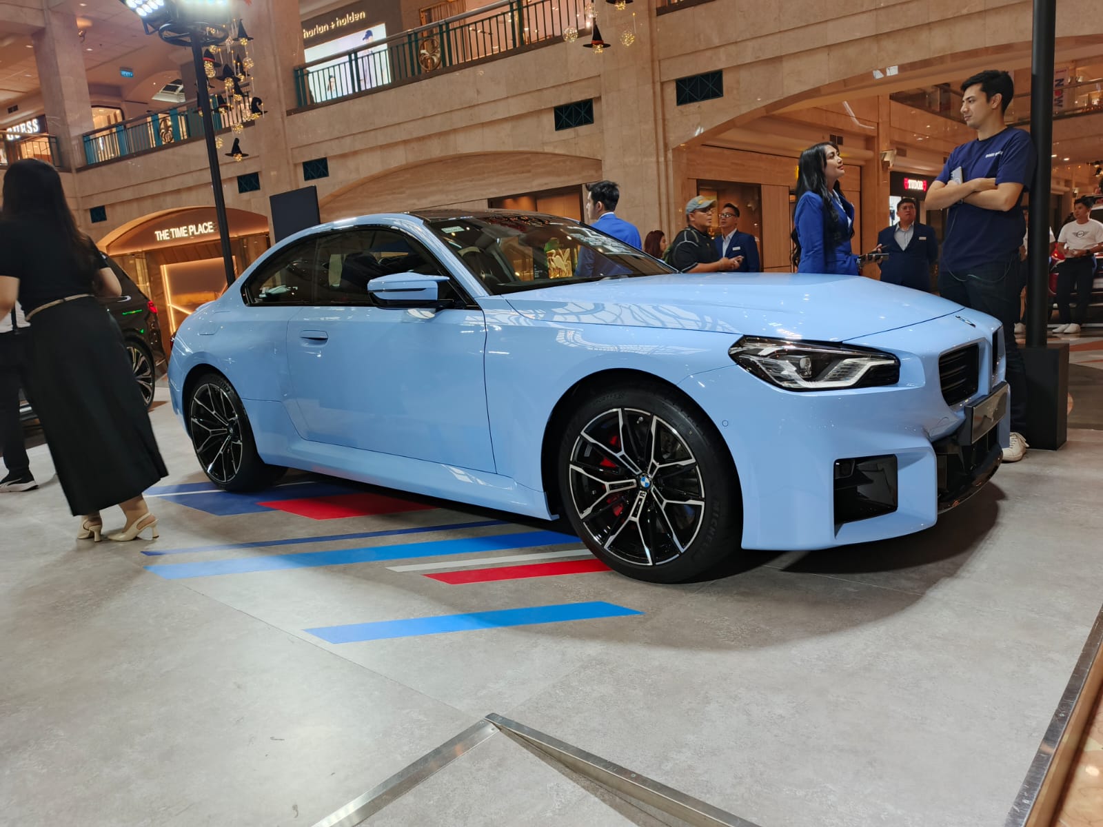 BMW Group Plaza Senayan Exhibition Kasih Promo Menarik bmw exhibition 4