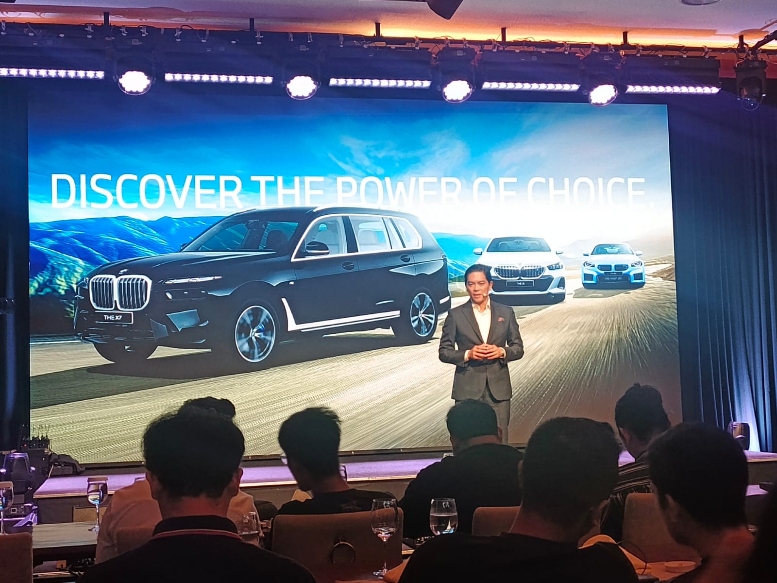 BMW Group Plaza Senayan Exhibition Kasih Promo Menarik bmw exhibition 5