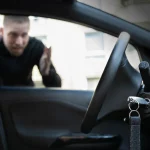 Ini 10 Cara Membuka Pintu Mobil yang Terkunci Otomatis