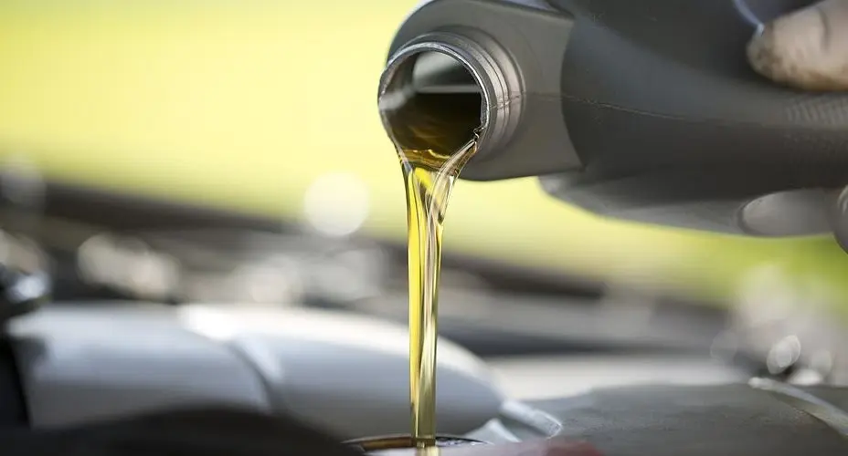 cara memilih oli motor matic yang tepat - Moladin