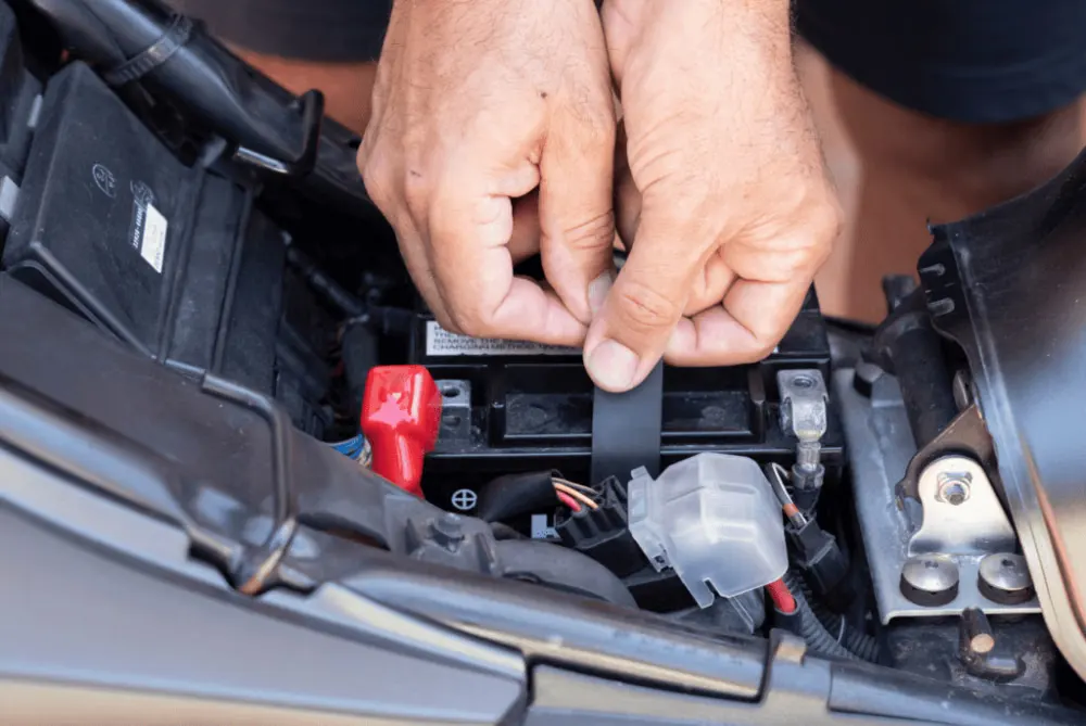 cara mengatasi aki motor tekor - Moladin