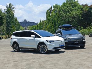 Ini Alasan Aletra L8 EV Masih Mempertahankan Banyak Tombol Fisik di Dashboard