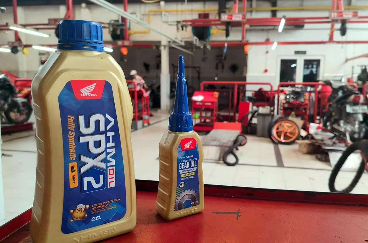 ganti oli motor berapa bulan sekali - Moladin