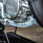 Fungsi Oli Mesin 2 Tak, Rekomendasi, dan Tips Memilihnya