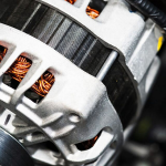 4 Ciri-Ciri Dinamo Starter Mobil Rusak, Penyebab, dan Solusi - Tuwaga