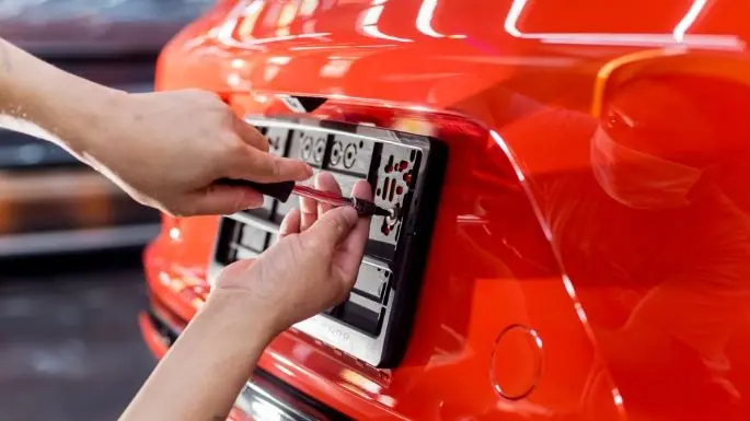 ketentuan biaya perpanjang STNK dan ganti plat nomor - Moladin