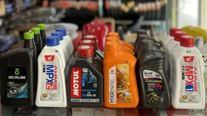 oli mesin motor matic