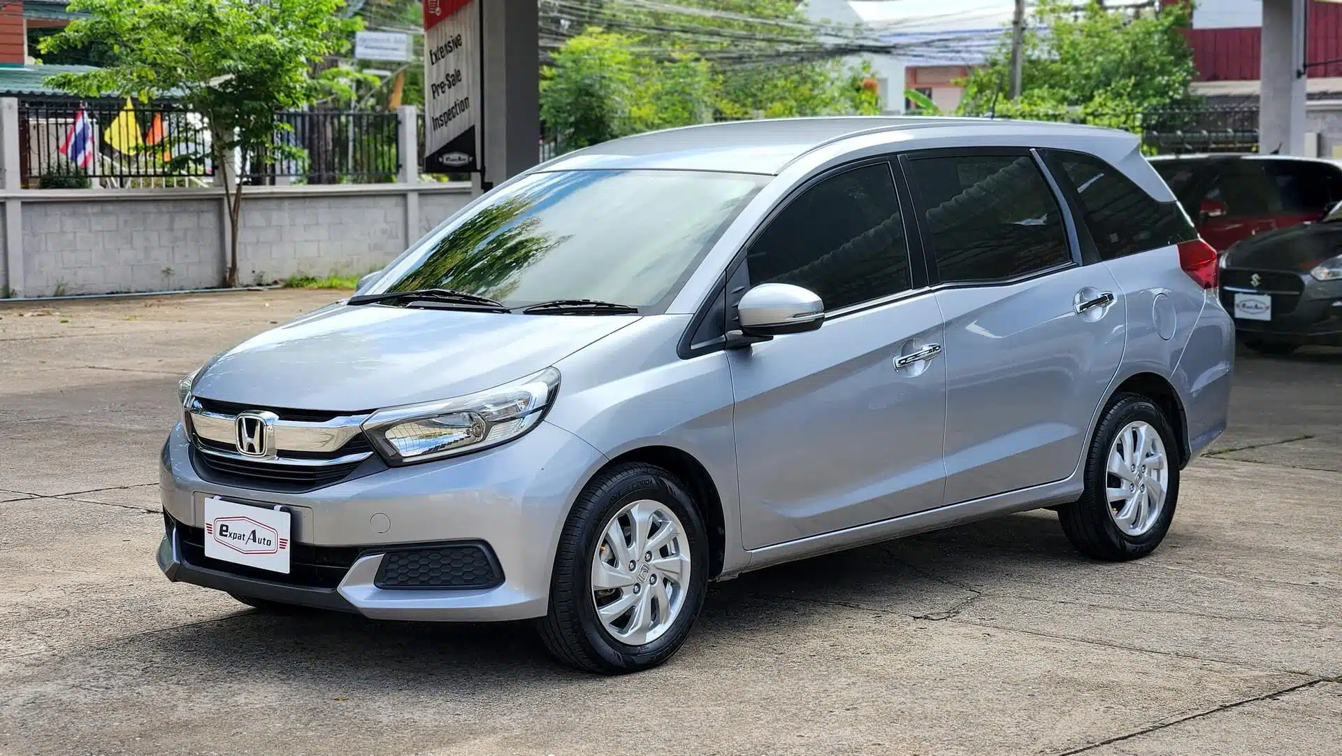 pajak 5 tahunan mobilio dan biaya ganti plat nomor - Moladin