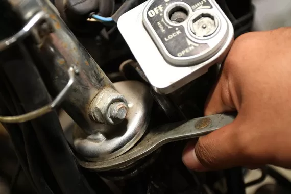 penyebab stang motor goyang - Moladin 