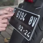 Kenali Perbedaan Plat Motor Cash dan Kredit Sebelum Beli! - Tuwaga
