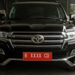 Plat Merah Artinya Apa? Ini Fungsi dan Aturan Terbarunya - Tuwaga