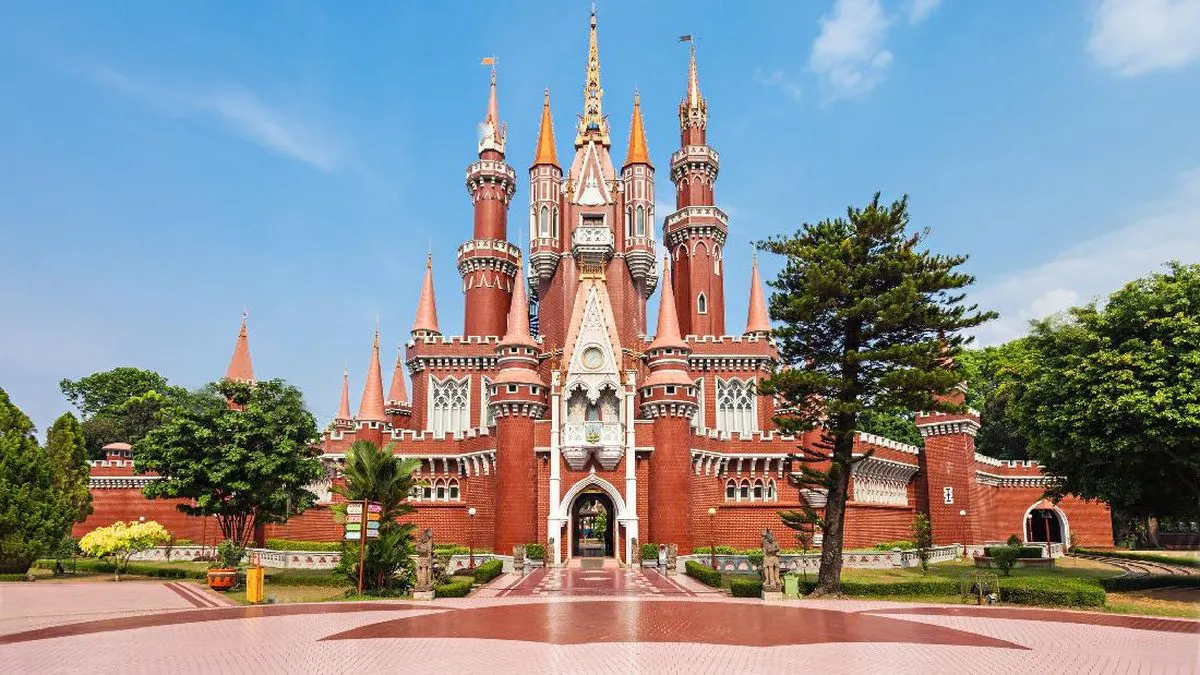 tempat wisata di jakarta timur yang patut dikunjungi - Moladin