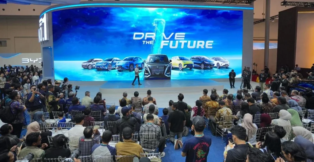 DENZA hadir di GJAW 2025