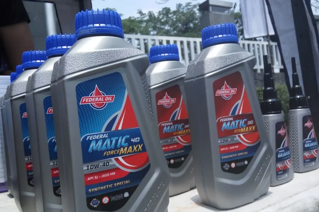 8 Oli PCX 160 Terbaik yang Bikin Tarikan Makin Nendang Federal Matic Ecomaxx 30 oli PCX 160 - Moladin