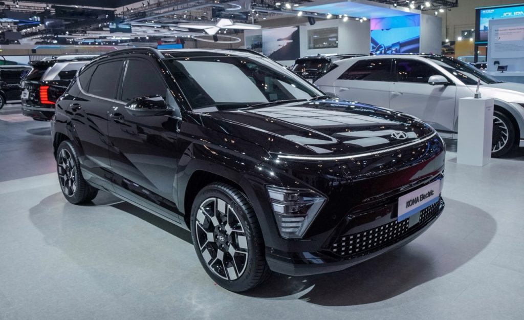 Masih Ada Kesempatan Geber Promo SUV Hyundai di GJAW 2025 Foto 4 KONA Electric