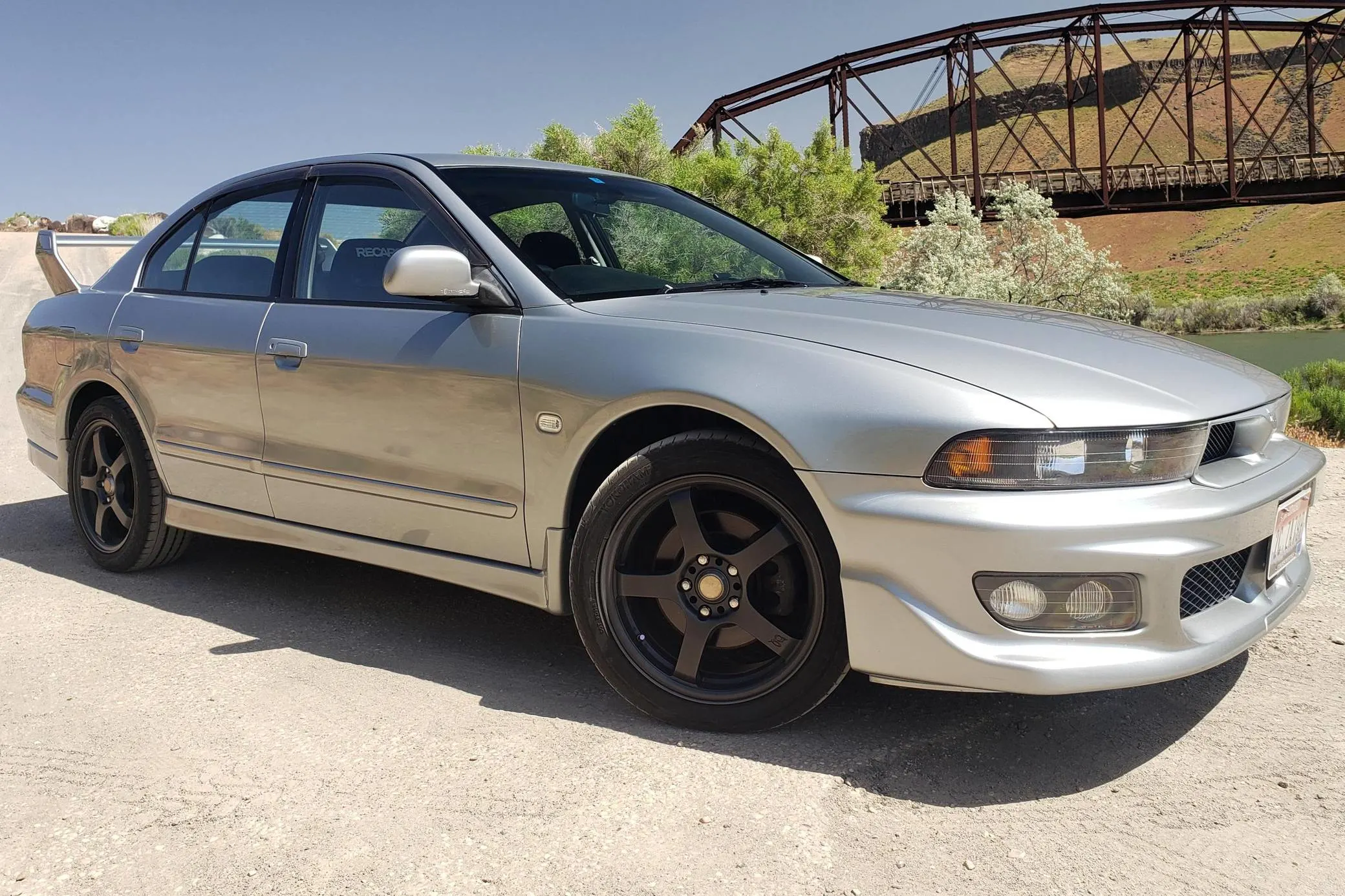 Mitsubishi Galant ST mobil jdm murah - Moladin