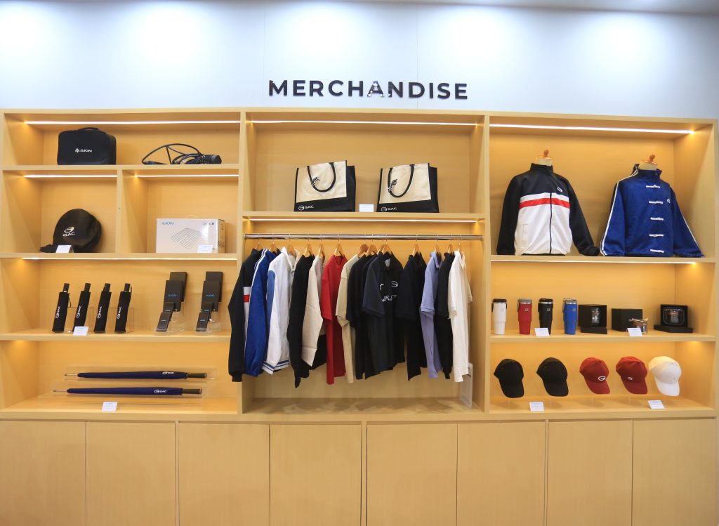 GAC Indonesia Hadirkan MasterPiece Comfort Deal di GJAW 2025 Tampilan Interior Booth GAC Indonesia