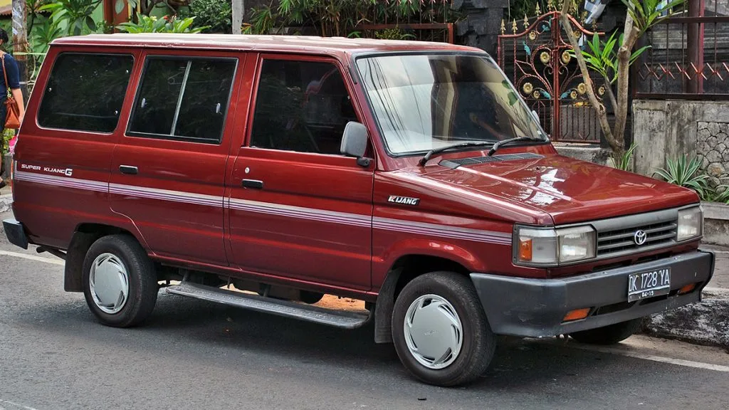 Toyota Kijang Super (Superior) 1992 mobil kijang lama - Moladin