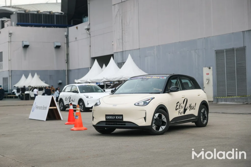 test drive geely di GJAW 2025 - Moladin