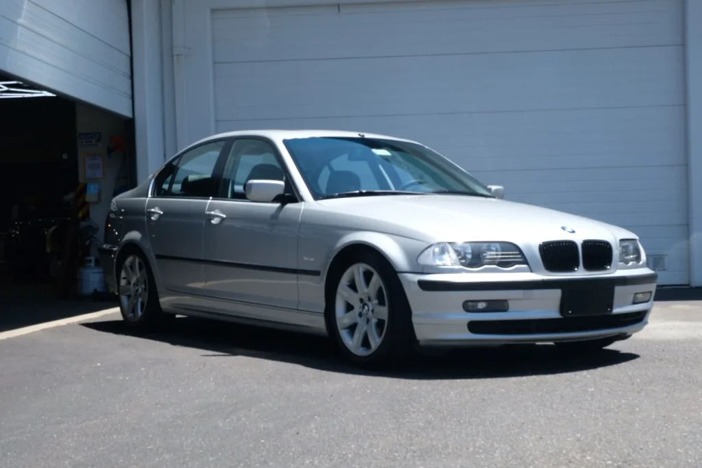 bmw 328i - Moladin