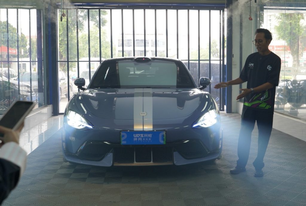 BullAES Hadir di Indonesia Tawarkan Solusi Optimal Pencahayaan Lampu Kendaraan