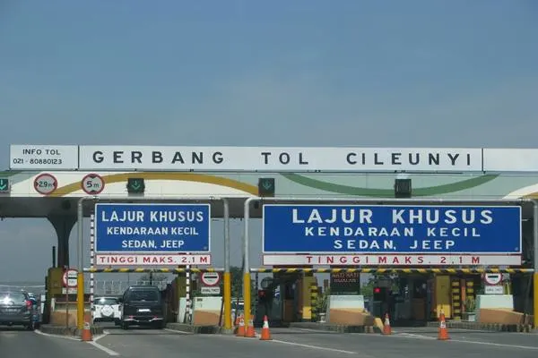 gerbang tol padalarang cileunyi - Moladin