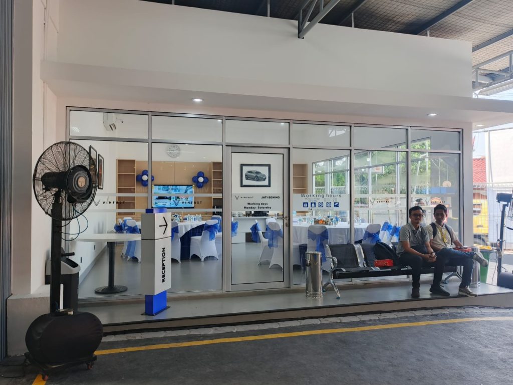 Dealer VinFast Jatibening Dibuka dan Proyeksi Model Baru 7-Seater Tahun Depan image 2