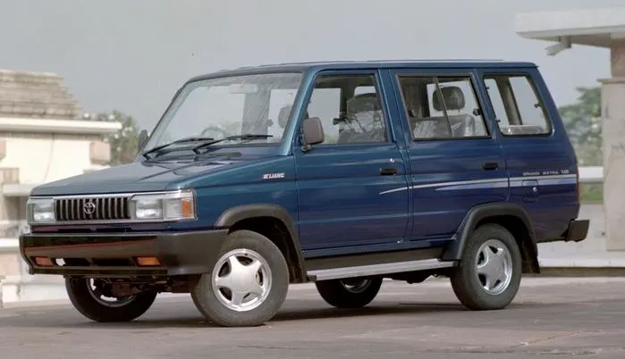 Mobil Kijang Super Tahun 1997